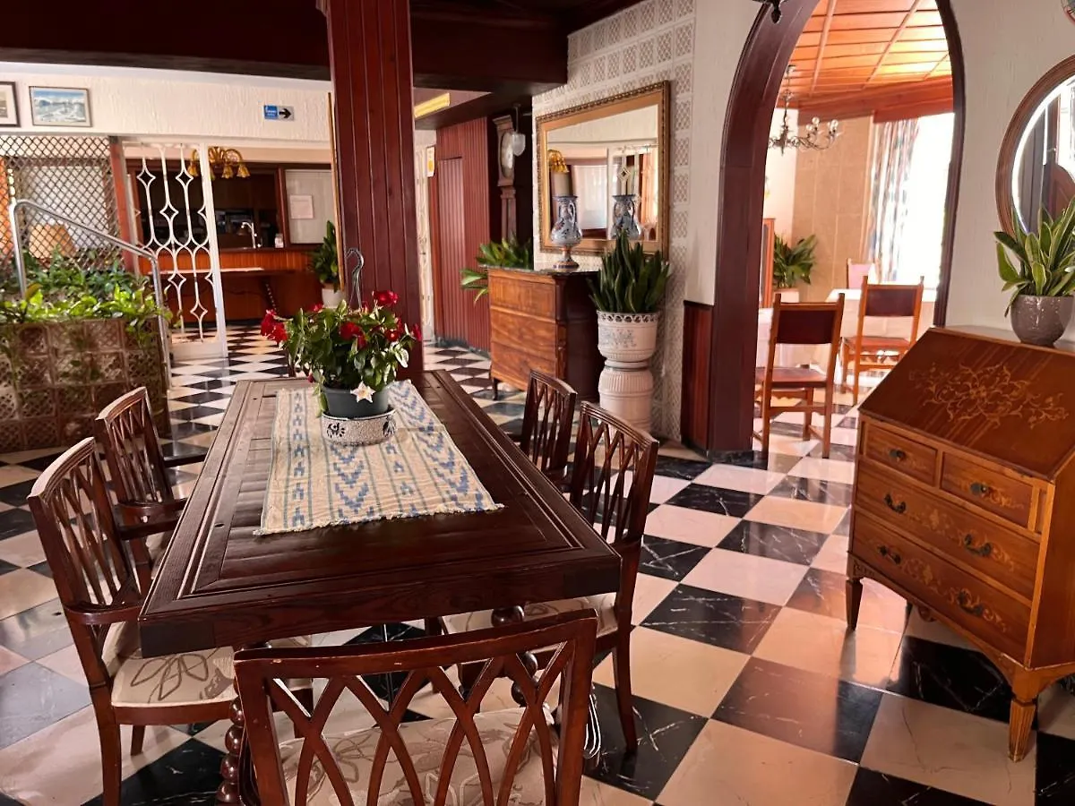 Hostal Cas Bombu Cala Ratjada  Cala Ratjada (Mallorca)
