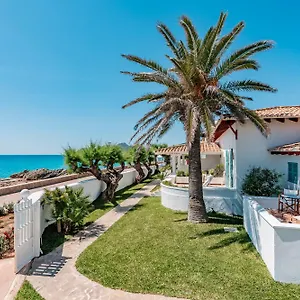 The Sea Club Bed and breakfast